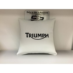 Coussin Triumph + prénom